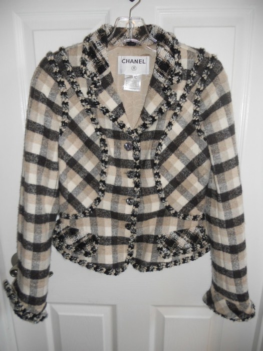 it's fugly, but it IS a Chanel (Kiki D)